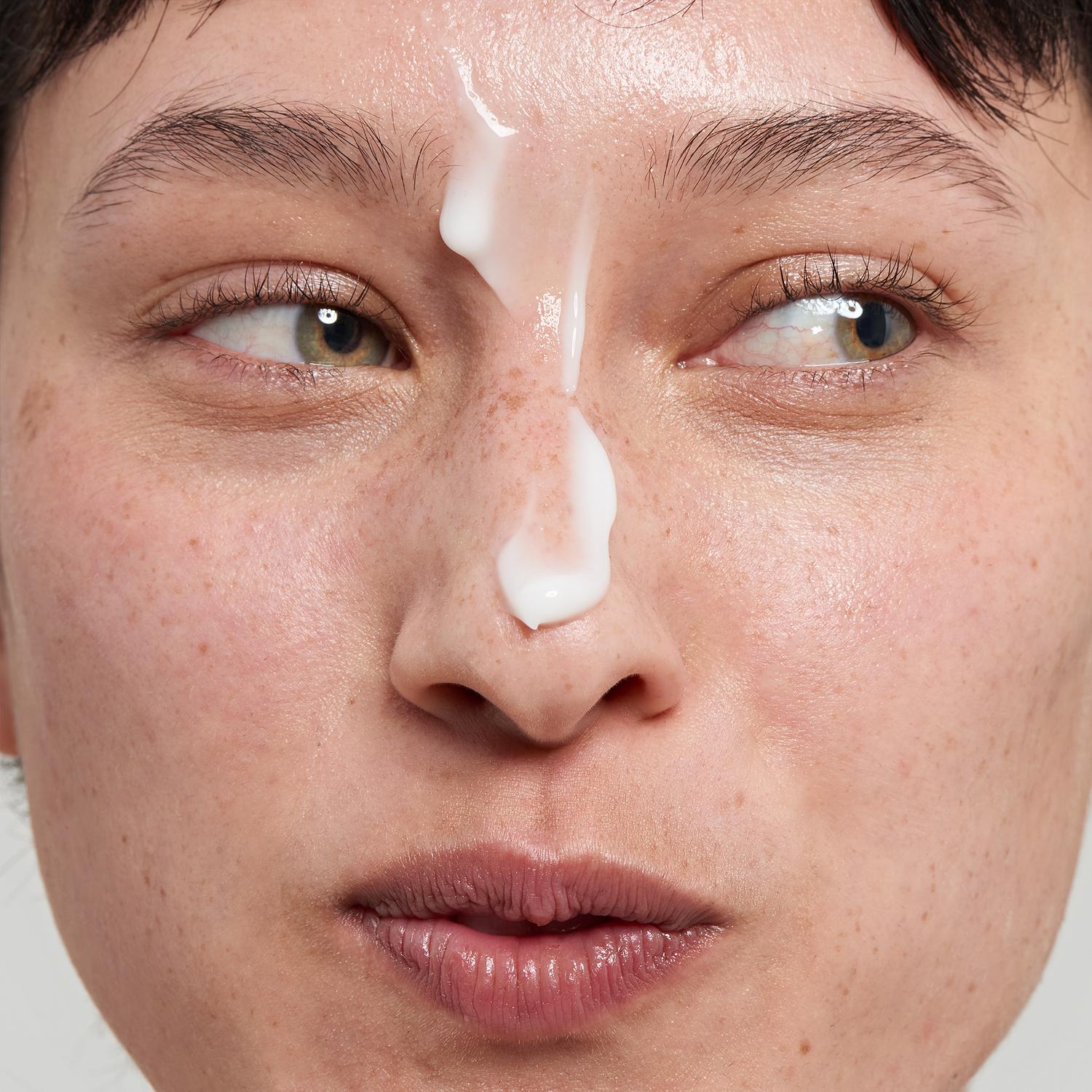 VITAMIN B, C, AND E MOISTURIZER (HUMECTANTE FACIAL)